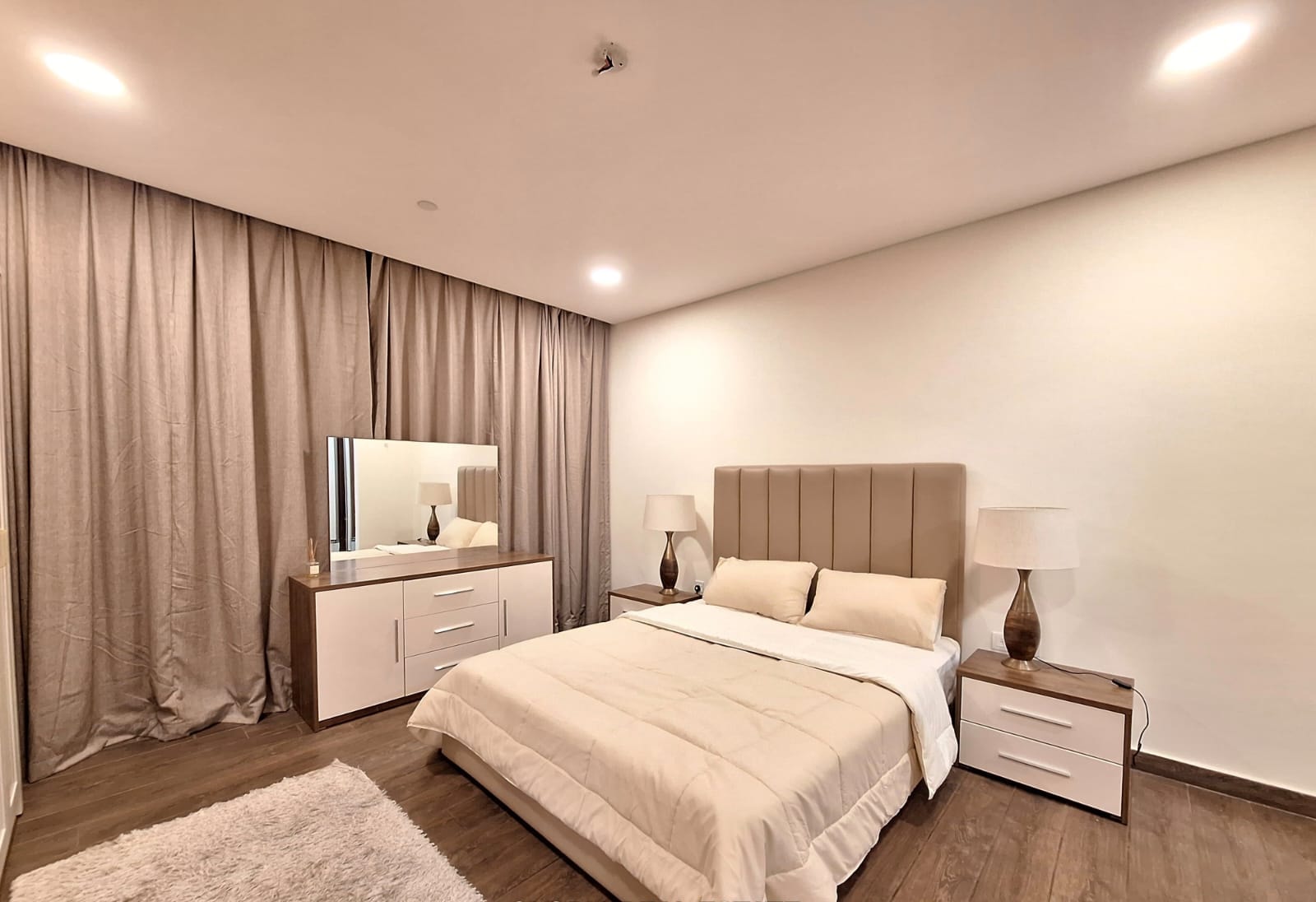 Fully Furnished 1-Bedroom Apartment for Rent in Al Erkyah | City View thumbnail 6
