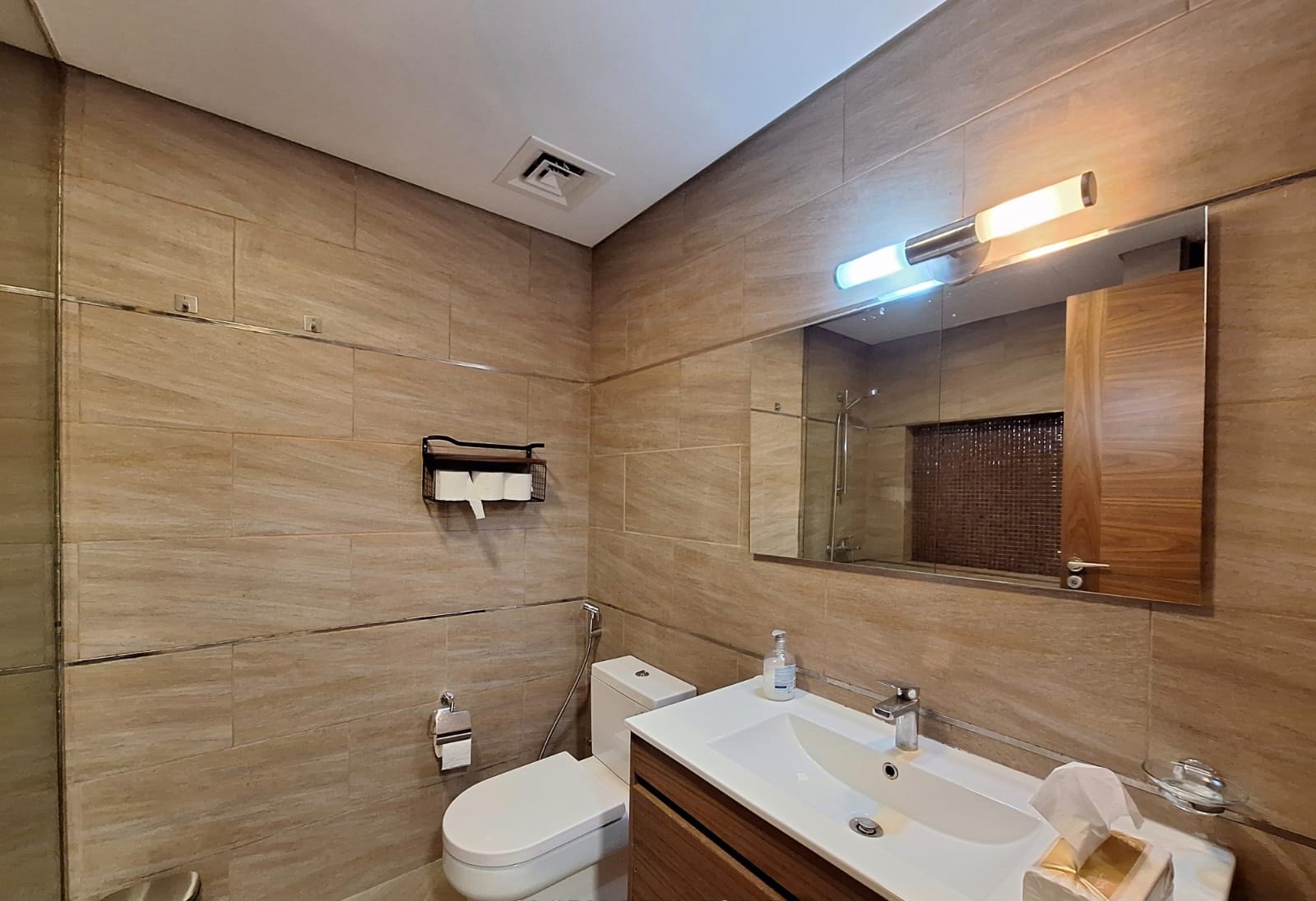 Fully Furnished 1-Bedroom Apartment for Rent in Al Erkyah | City View thumbnail 9